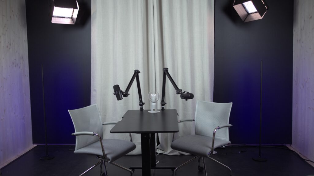 Studio - 029
